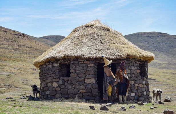 Sani Pass 4X4 Day Tour and Lesotho Village Visit