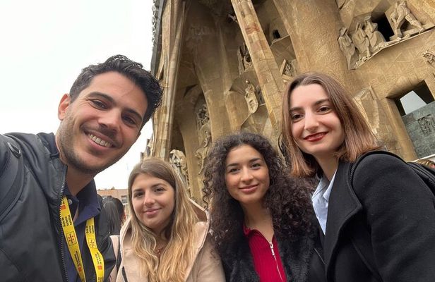 Sagrada Familia Evening Private Tour with Expert Guide