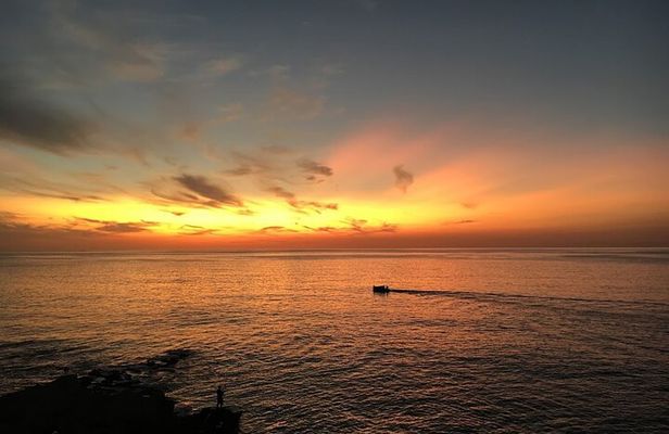 Magic Sunset Cruise in Malta