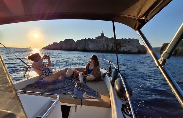 Half Day Private Elaphiti Islands and Blue Cave Tour