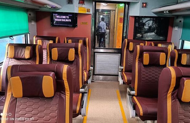 Taj Mahal Tour by Gatimaan Train by Executive AC Chair Car Ticket