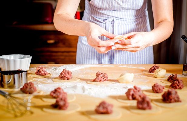 Traditional Home Cooking in Modena,Tagliatelle, Tortelloni & Wine