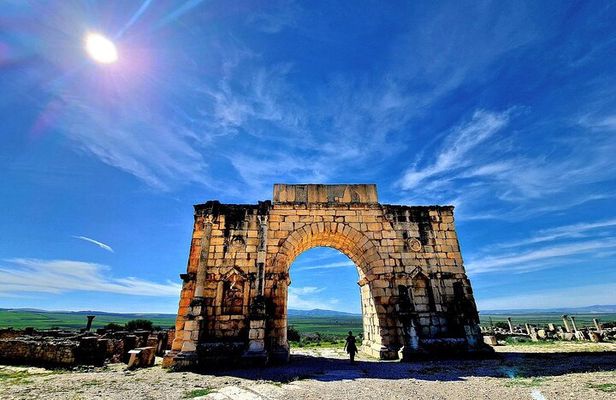Day trip from Fes to Meknes volubilis with local Guide in Meknes