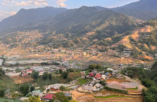 Group Tour Visit all place in Sa Pa 1 day