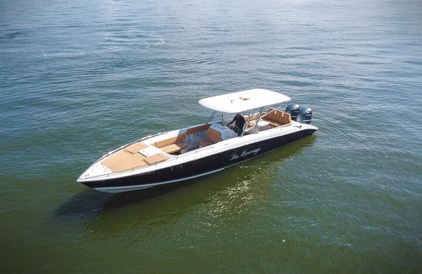 Private tour in luxury boat LaMorronga 41' to the Rosario Islands