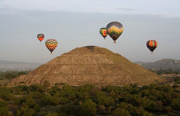 Teotihuacan Pyramids Hot Air Balloon Ride From Mexico City
