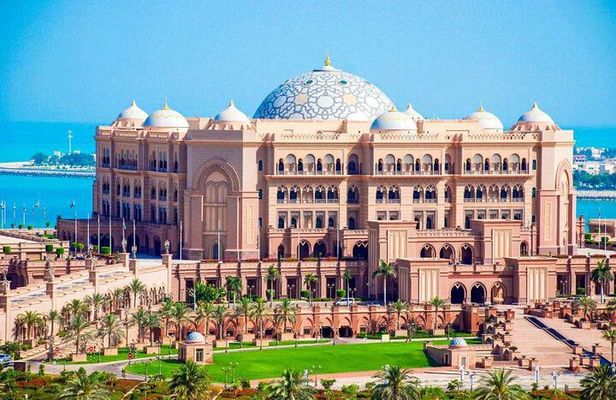 Abu Dhabi City Tour Award-Winning | 5-star rated guides