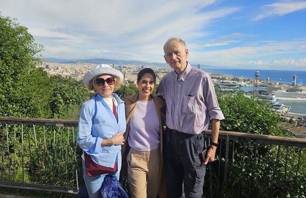 Private Barcelona Old Town & Sky Views: Montjuic Castle & Cable Car Tour