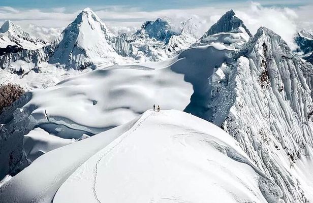 A Trip for Climbing Nevado Pisco 5752 m Cordillera Blanca