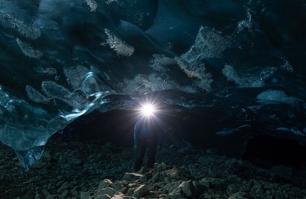 The Orignal Ice Cave Tour in Jökulsárlón Glacier Lagoon
