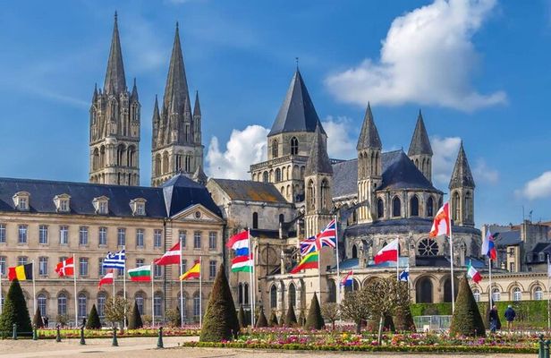 Private Tour to Discover the Treasures of Caen