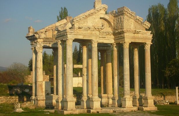 Izmir to Aphrodisias: Cooking & Ceramics Class