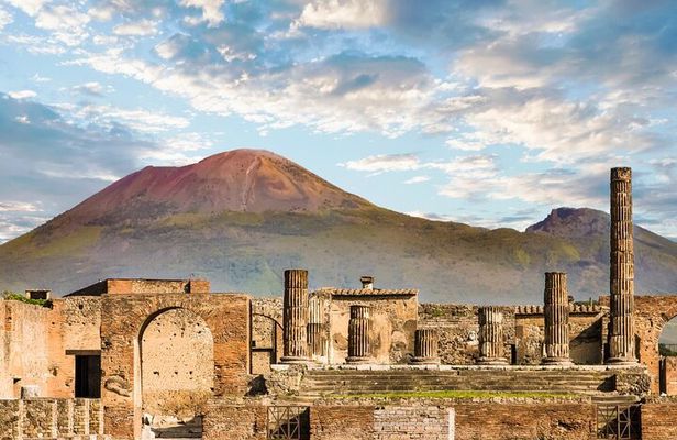 Pompeii and Sorrento Day Tour from Naples