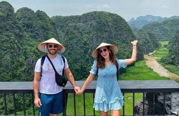Hanoi - Ninh Binh 1 Day: Trang An, Hoa Lu, Mua Cave by Boat, Bike