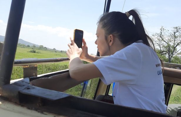 5 Day Camping Tarangire Serengeti Ngorongoro and Maasai Tour