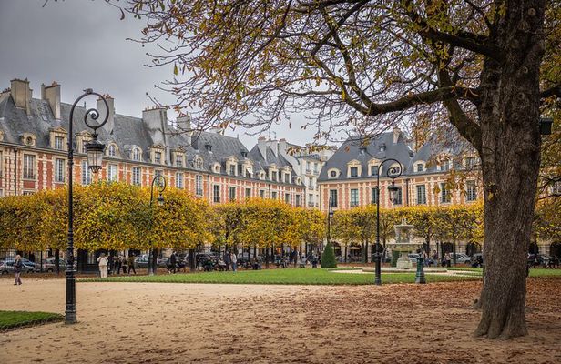 Le Marais Paris Walking Tour: Stories Beyond the Guidebook
