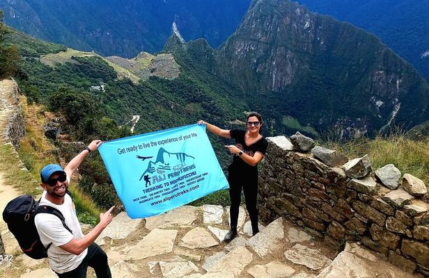 2 Days and 1 Night Tour of Inca Trail to Machu Picchu
