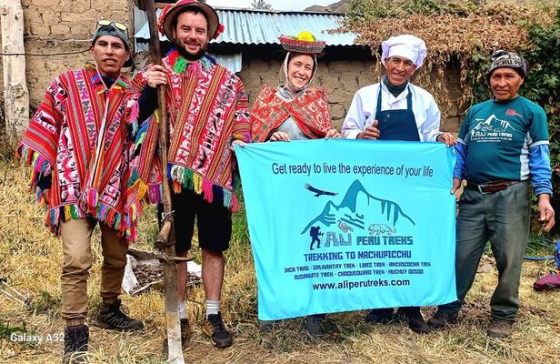 Lares Trek To Machupicchu With Thermal Baths 4Days