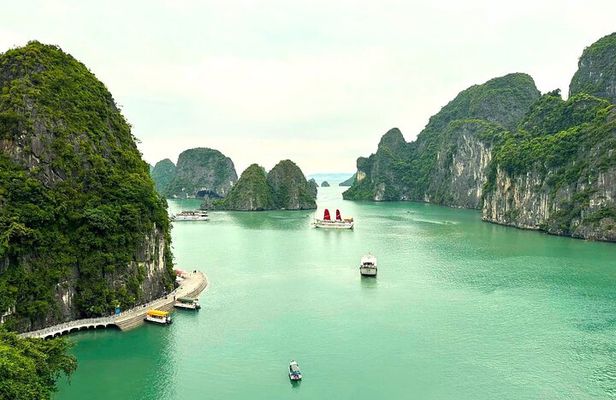 Halong Bay Cruise Day Trip