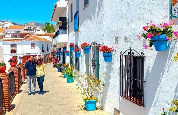 Mijas Pueblo: private walking tour by Tours in Malaga