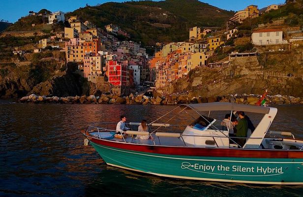 Cinque Terre Sunset Cruise with Aperitif from Monterosso