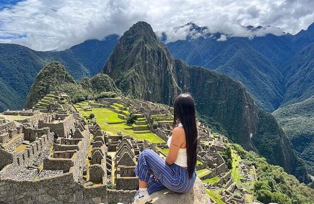 Machu Picchu Full Day with Panoramic Train With Best Circuit