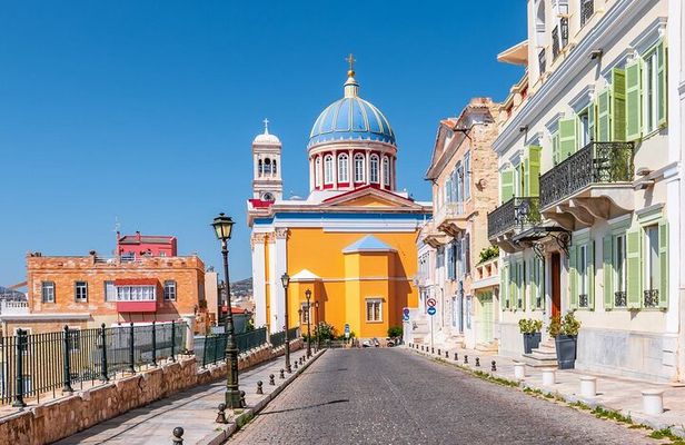Small Group Insider Tour in Syros 