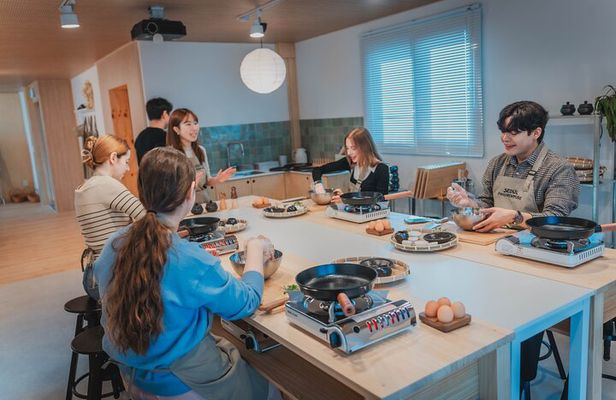 Korean Cooking Class with Grocery Shopping at Seoul Local Market