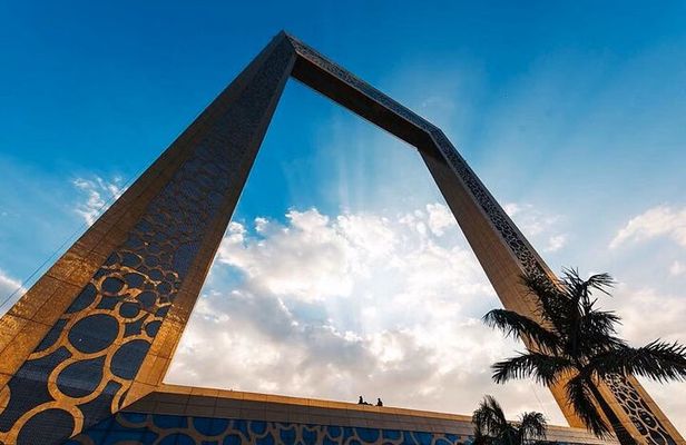 Dubai Frame , Aya Universe and Museum of Illusion Tour