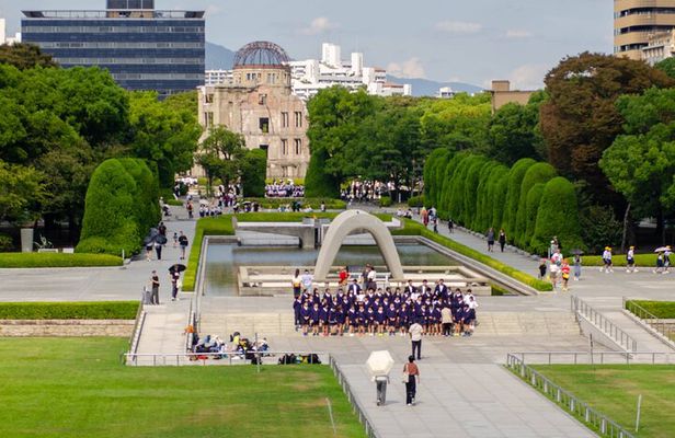 Hiroshima and Miyajima Private Guided Tour