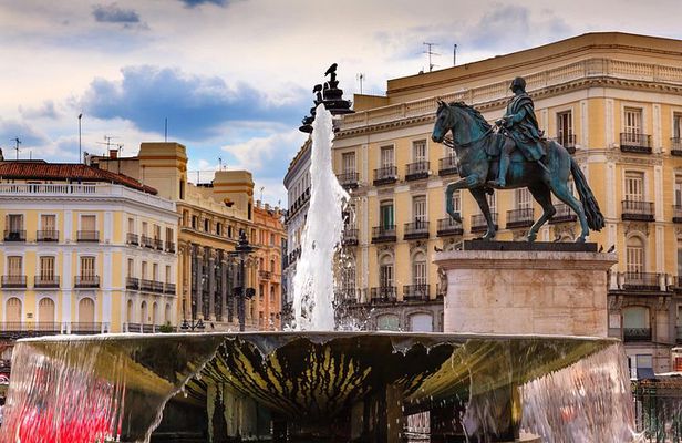 Walking Tour Barrio de las Letras and Madrid de los Austrias