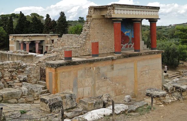 Private Tour to Knossos and Archaeological Museum