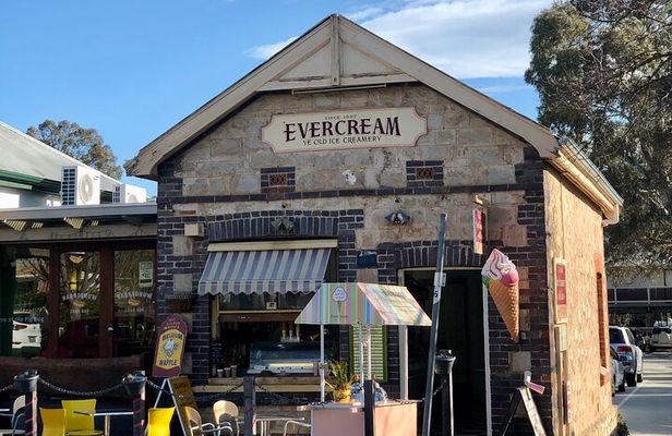 Experience Hahndorf & Barossa: Gourmet lunch, Wine, Beer & Treats