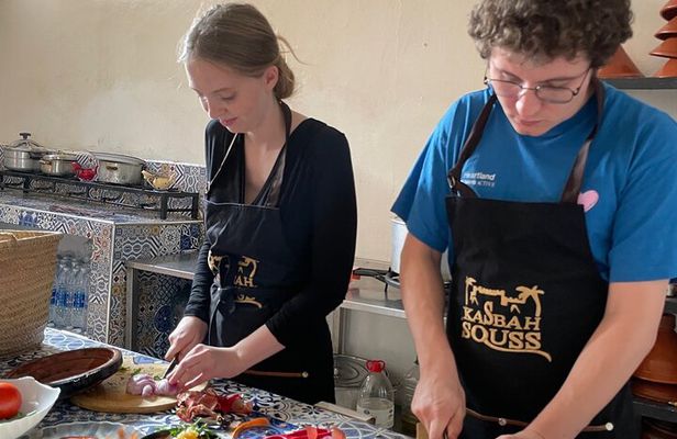 Agadir Cooking class (tajin+msemen+thé)with 1h camel ride
