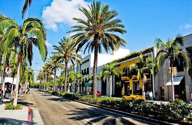 Beverly Hills: Scott E-Bike Tours Hollywood Sign & More