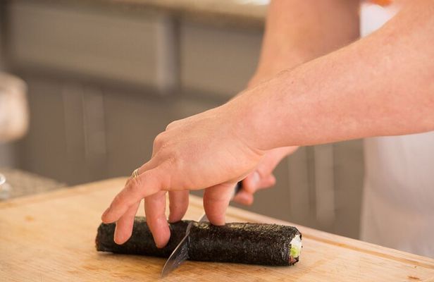 Sophisticated Sushi Class in Los Angeles (Includes 6-Course Meal)