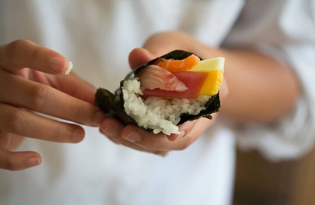 Sophisticated Sushi Class in Los Angeles (Includes 6-Course Meal)