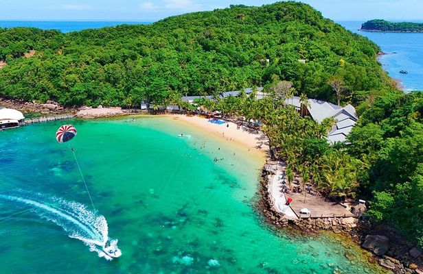 Discover 3 islands of Phu Quoc by boat