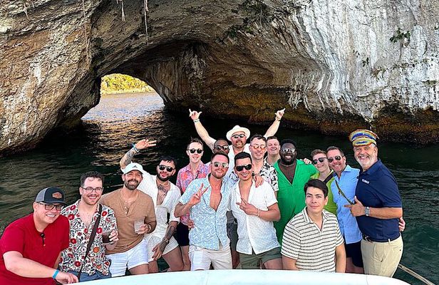 Gay Luxury Sunset Cruise in Puerto Vallarta