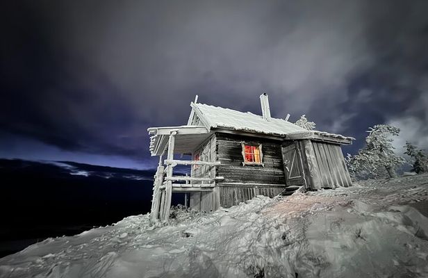 Private: Snowshoeing to Santa's Cabin in Levi
