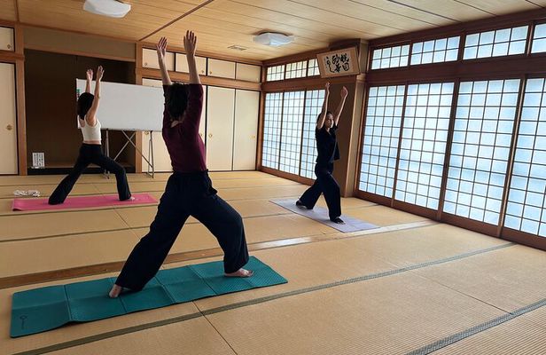 Kyoto: Private Morning Temple Yoga - Serene Start to Your Day