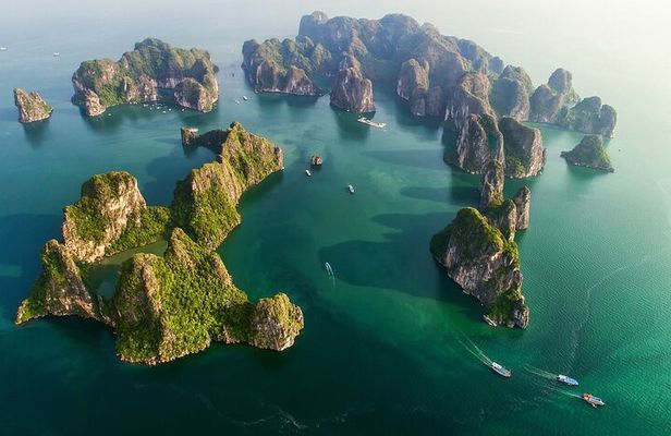 Halong Bay 5 Star Cruise Inclusive Buffet, Sunset Party Route 2