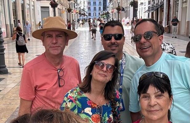 Private Malaga: Alcazaba, Museum, Market, Cathedral & Picasso