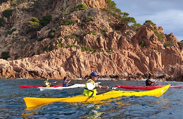 Costa Brava - Sant Feliu de Guíxols / Sea Kayak Morning Tour