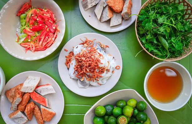 Old Quarter Food Tour in Hanoi
