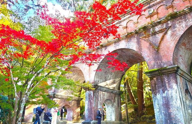 Kyoto Higashiyama Slow Cycling Tour along the quiet waterfront