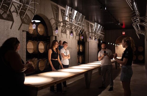 Beer and Wine Tour in Niagara-on-the-Lake