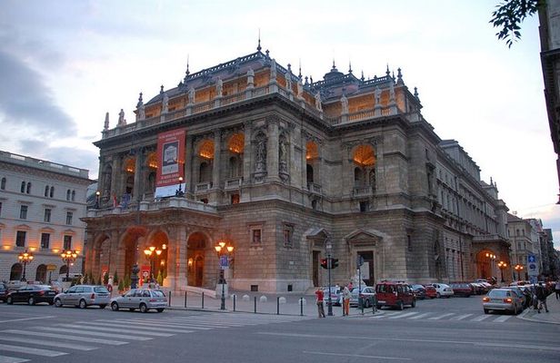 Budapest by Night Tour