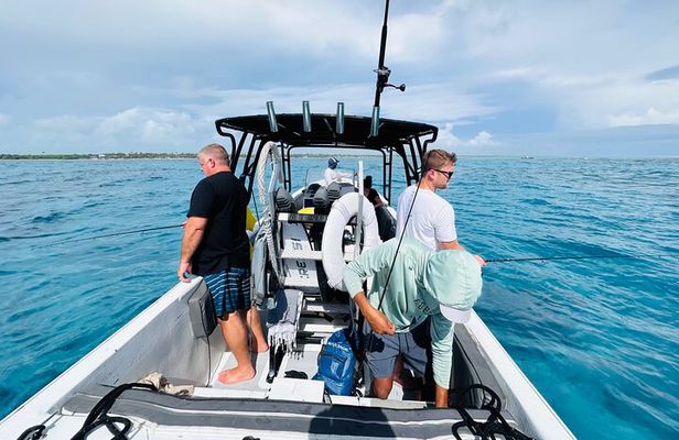 San Pedro: Reef Fishing and BBQ Catch Adventure