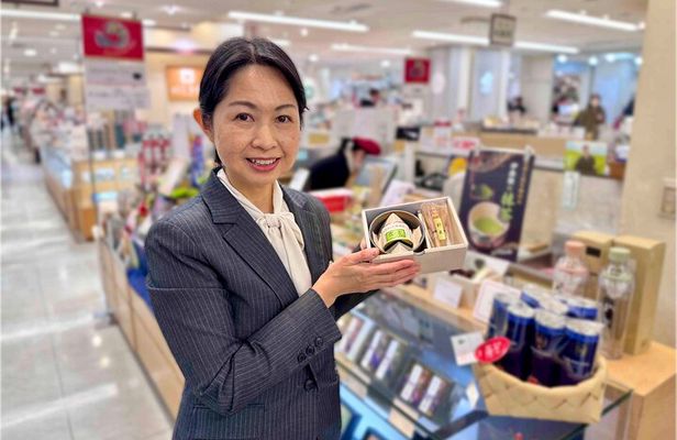 Hiroshima 6hr Private Guided Tour & Food Tasting with Concierge